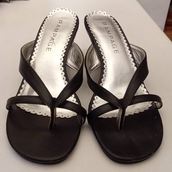 Rampage Madison Black Strappy Sandals Shoes 2.5” Kitten Heels Thongs size 7 READ - Picture 3 of 6